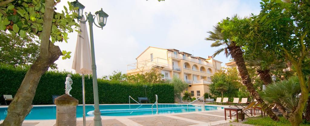 Hotel Sant'Agata Сант-Агата-суи-Дуэ-Гольфи Экстерьер фото